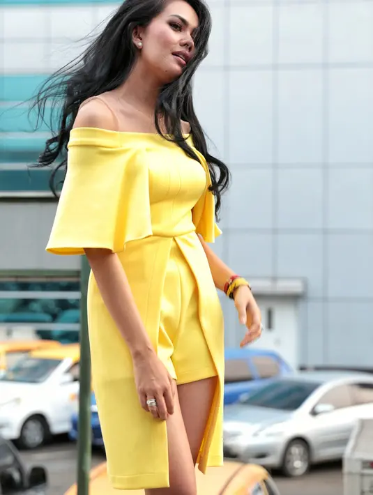 Kartika Putri satu dari banyak selebriti yang tidak mengumbar kisah asmaranya. Setelah beberapa waktu lalu ia putus cinta,kini ia telah kembali menemukan tambatan hati. (Adrian Putra/Bintang.com)