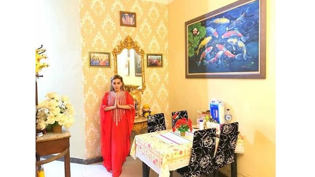 7 Potret Isi Rumah Bebby Fey di Probolinggo, Elegan Bernuansa Emas