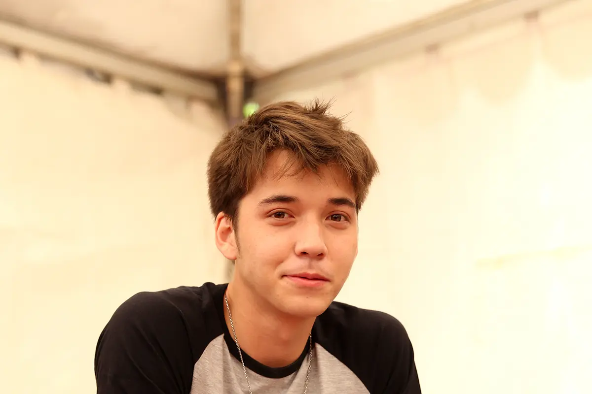 [Bintang] Stefan William