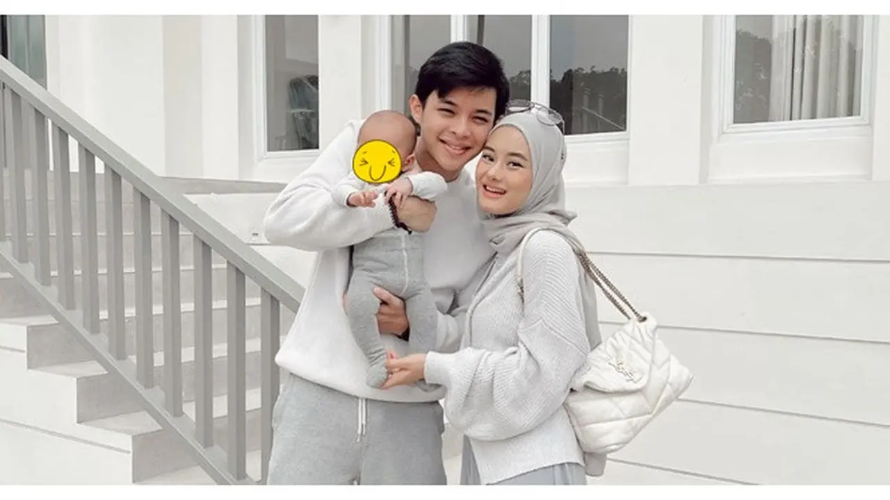 Ajak Anak Pertama Kali, Ini 6 Potret Dinda Hauw dan Rey Mbayang Liburan di Bali