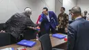 AHY juga berharap jika penelitian yang akan ia lakukan dapat memberikan manfaat. Usai sidang berlangsung, pria 44 tahun ini juga berterima kasih pada para dosen pembimbingnya. (Liputan6.com/IG/@agusyudhoyono)