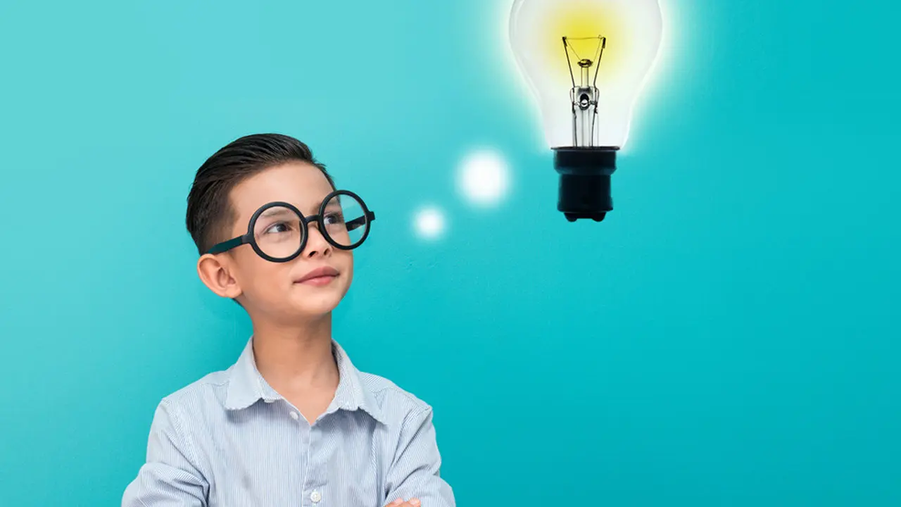 Anak Cerdas vs Anak Pintar, Mana Lebih Baik? (Chompleam/Shutterstock)