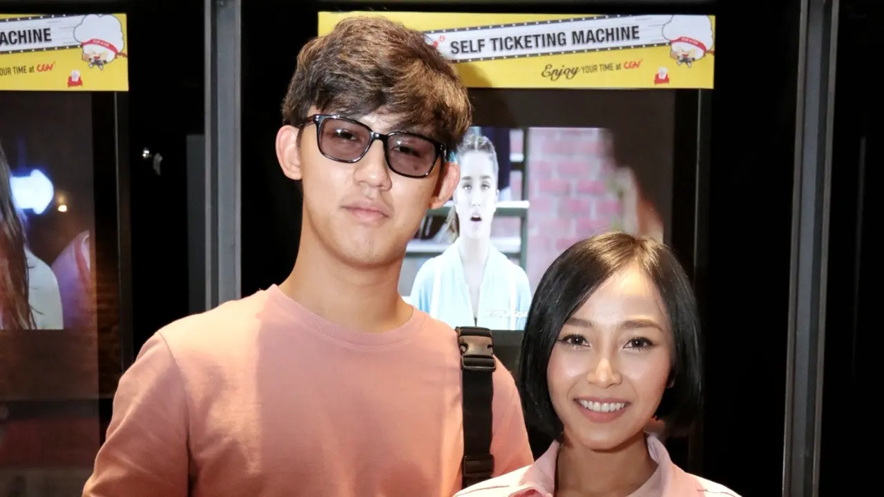 Rinni Wulandari dan Jevin Julian