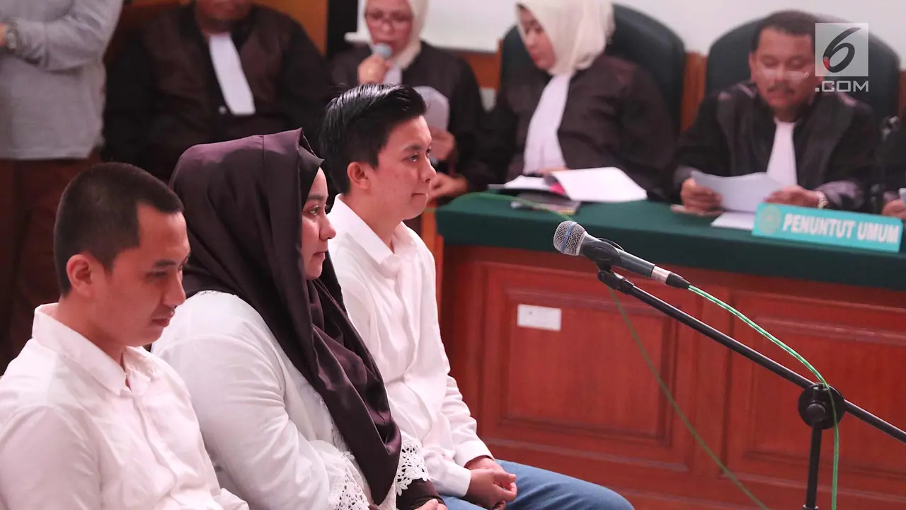 Tiga Bos First Travel Jalani Sidang Perdana di PN Depok