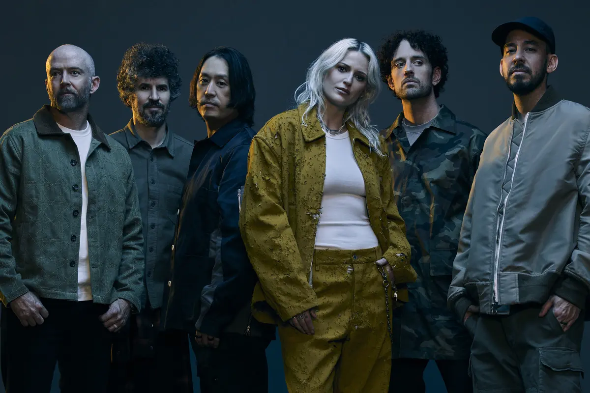 Linkin Park dengan member baru. (Foto: James Minchin III, dok: Secret Signals)