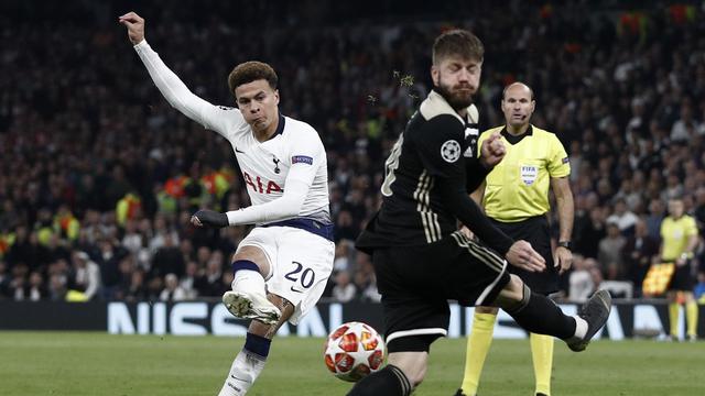 Ajax Amsterdam Selangkah Lagi ke Final