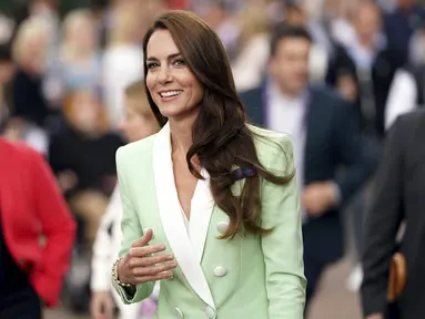 Princess of Wales, Kate Middleton tiba di lapangan Wimbledon pada hari kedua kejuaraan tenis Wimbledon di London, Selasa, 4 Juli 2023. (Adam Davy/PA via AP)