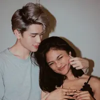 Julian Jacob dan Marion Jola. (dok. Instagram @julianjacs/https://www.instagram.com/p/Bs0GZdDl4hG/Asnida Riani)