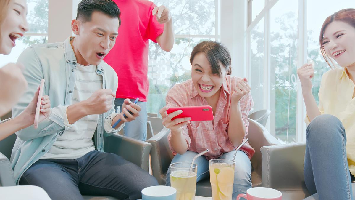Bebas Atur Kuota, Bebas Kasih Nama: Serunya Personalisasi Paket Internet AXIS!