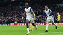 Berkat kemenangan ini, Tottenham menjadi salah satu dari delapan tim yang masuk langsung babak 16 besar Liga Europa. (AP Photo/Dave Shopland)