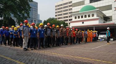 PLN Unit Induk Distribusi Jakarta Raya (UID Jaya) bersiaga menjaga pasokan listrik untuk wilayah DKI Jakarta dan sekitarnya, menjelang Natal 2019 dan Tahun Baru 2020. Dok PLN