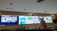 Kepala BPH Migas, Erika Retnowati saat video conference call di Kantor BPH Migas (6/5).