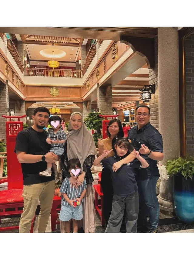 Melahirkan Anak Ketiga, Ini 6 Potret Perjalanan Kehamilan Lindswell Kwok