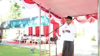 Plt. Bupati Banyuwangi Sugirah saat apel Peringatan Hari Santri Nasional (HSN) 2024 di Banyuwangi.