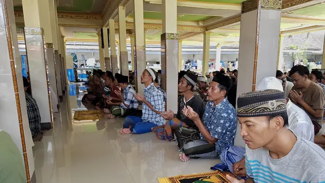 Warga binaan lapas dan Rutan Jatim merayakan Hari Santri 2021. (Dian Kurniawan/Liputan6.com)