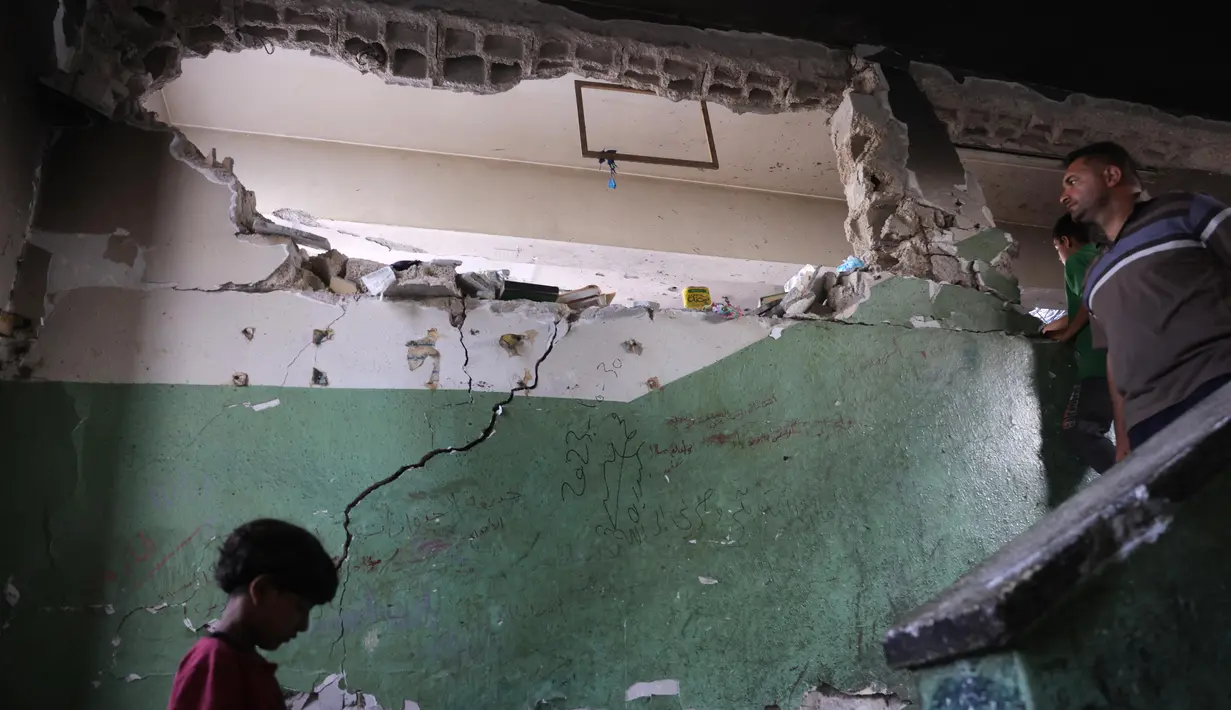 Badan pertahanan sipil Gaza, pada Jumat (11/7/2025) waktu setempat, melaporkan bahwa rentetan serangan Israel menghantam wilayah Jalur Gaza bagian utara utara dan wilayah Gaza City. (BASHAR TALEB/AFP)