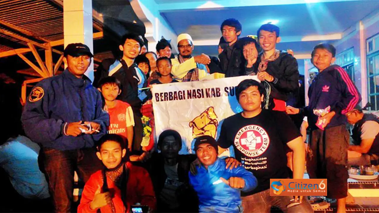 Berbagi Sebungkus Nasi di 'Gerakan Berbagi Nasi'