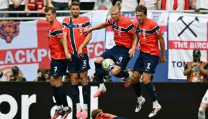 Alexander Sorloth Jelaskan Alasan Tak Mengumpan kepada Erling Haaland, Norwegia Akhirnya Kalah dari Inggris