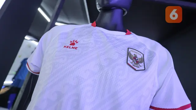 Jersey tandang Timnas Indonesia