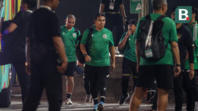 Foto: Lahap Latihan Selama Dua Jam, Timnas Indonesia U-17 Dapat Suntikan Semangat dari Warlok