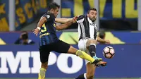 Sudah Uzur, Bek Juventus Belum Mau Pensiun