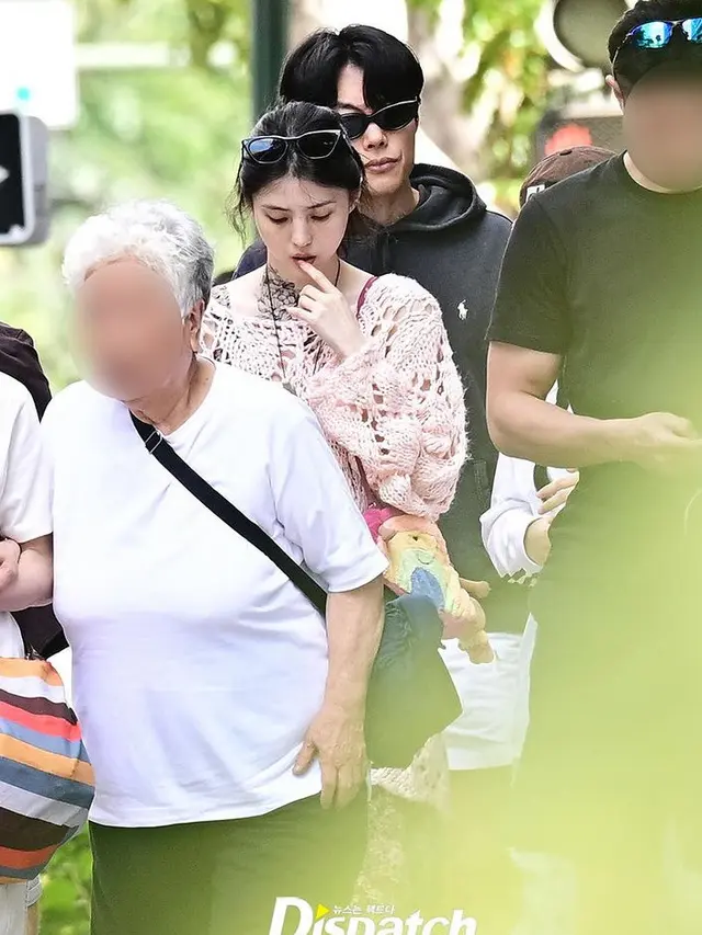 Han So Hee Terciduk Dispatch di Hawaii Bareng Ryu Jun Yeol [@koreadispatch]