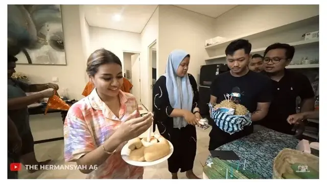 10 Momen Kejutan Ulang Tahun Ashanty ke-37, Ada Durian Hingga Pare