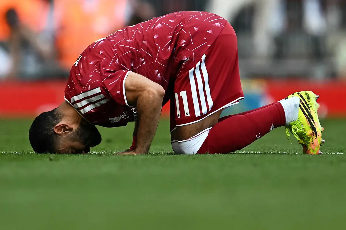 Foto: Anfiled Berselimut Haru, Mohamed Salah Mainkan Laga Terakhir Bersama Liverpool