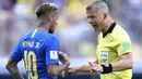 Selain memimpin di dua Piala Dunia terakhir, Kuipers adalah anggota tim wasit di dua Euro sebelumnya dan telah memimpin tujuh final UEFA.  (Foto: AFP/Gabriel Bouys)