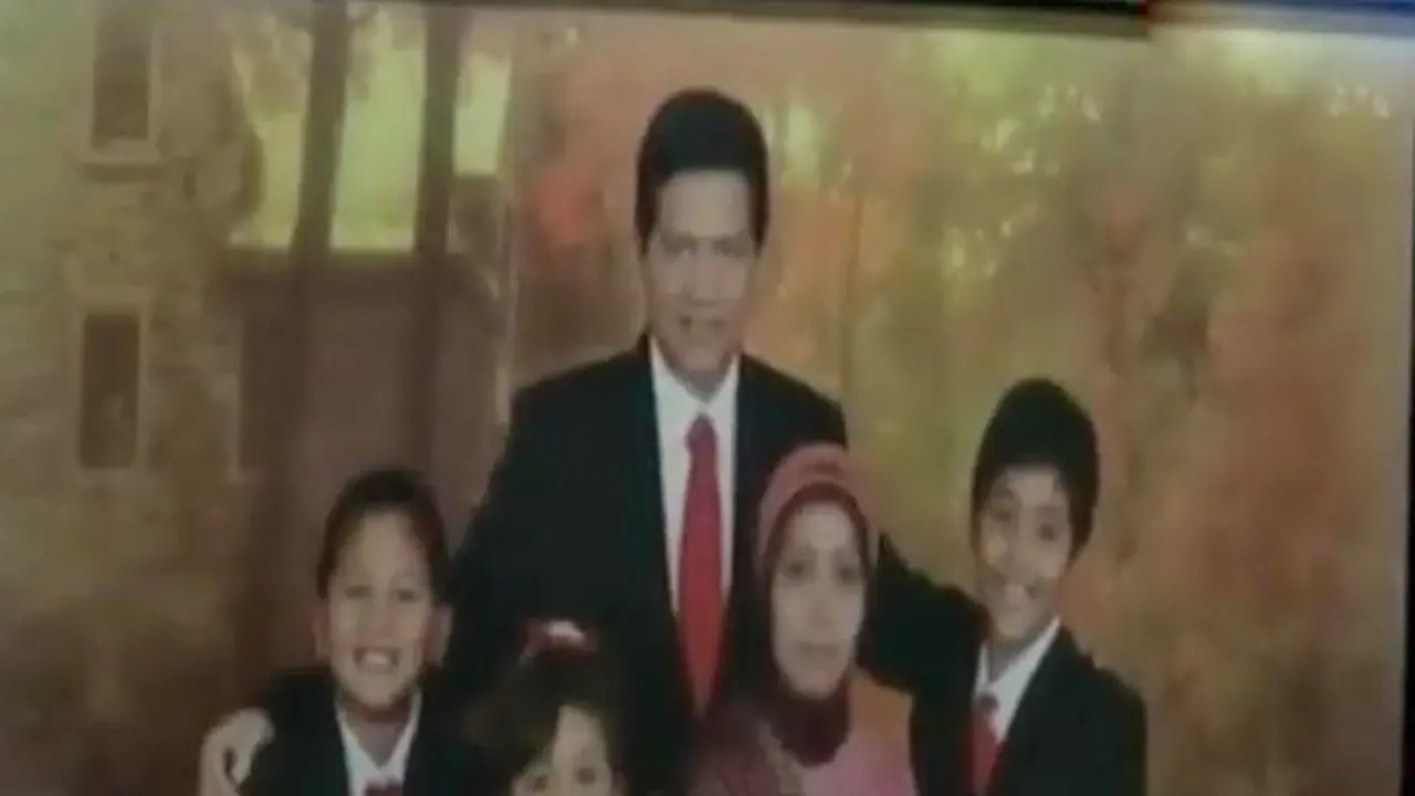 Husni Kamil Manik 