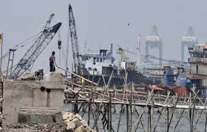 AHY Ungkap Giant Sea Wall Pantura Dikombinasikan dengan Mangrove