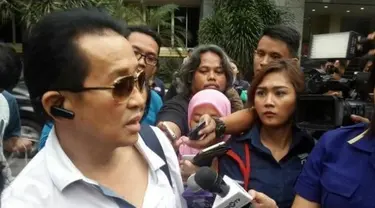 Edy Darmawan Salihin membantah tegas rumor mengenai kabar miring menantunya Arief Soemarko yang dikatakan pernah menjalin asmara dengan Jessica Kumala Wongso.