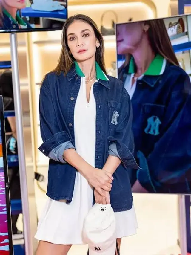 Inspirasi padu padan jaket jeans ala Luna Maya (Instagram/@lunamaya)