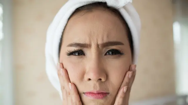 Kenali penyebab makeup patchy dan solusinya