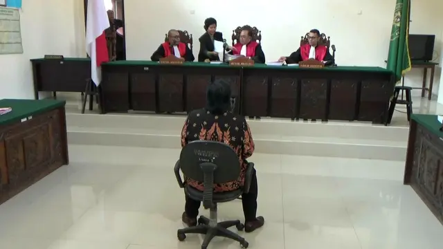 Kuasa Hukum Ceroboh, Agenda Pledoi Dimas Kanjeng Ditunda Lagi