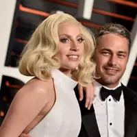 Lady Gaga dan Taylor Kinner (AFP/Bintang.com)