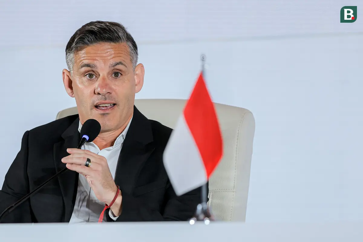 Foto: Ajak Keluarga, John Herdman Resmi Diperkenalkan Sebagai Pelatih Baru Timnas Indonesia