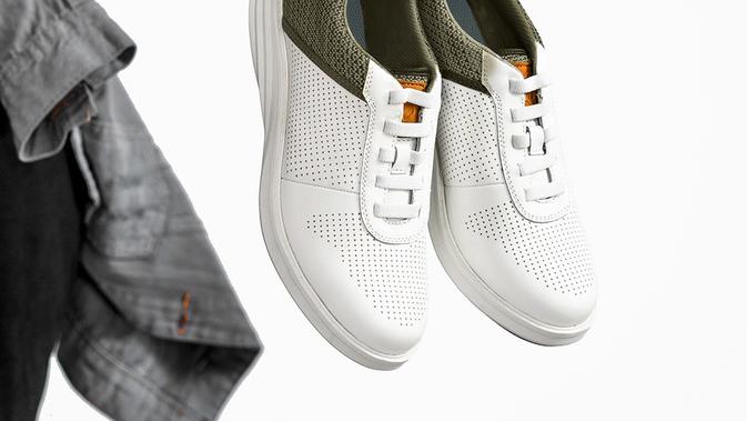 Sepatu Asal Sidoarjo Ini Curi Hati Generasi Muda Di Surabaya Surabaya Liputan6 Com