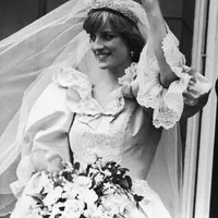 Gaun pengantin Putri Diana akan segera dipamerkan ke publik pada 3 Juni mendatang (Foto: instagram/liznyc66)