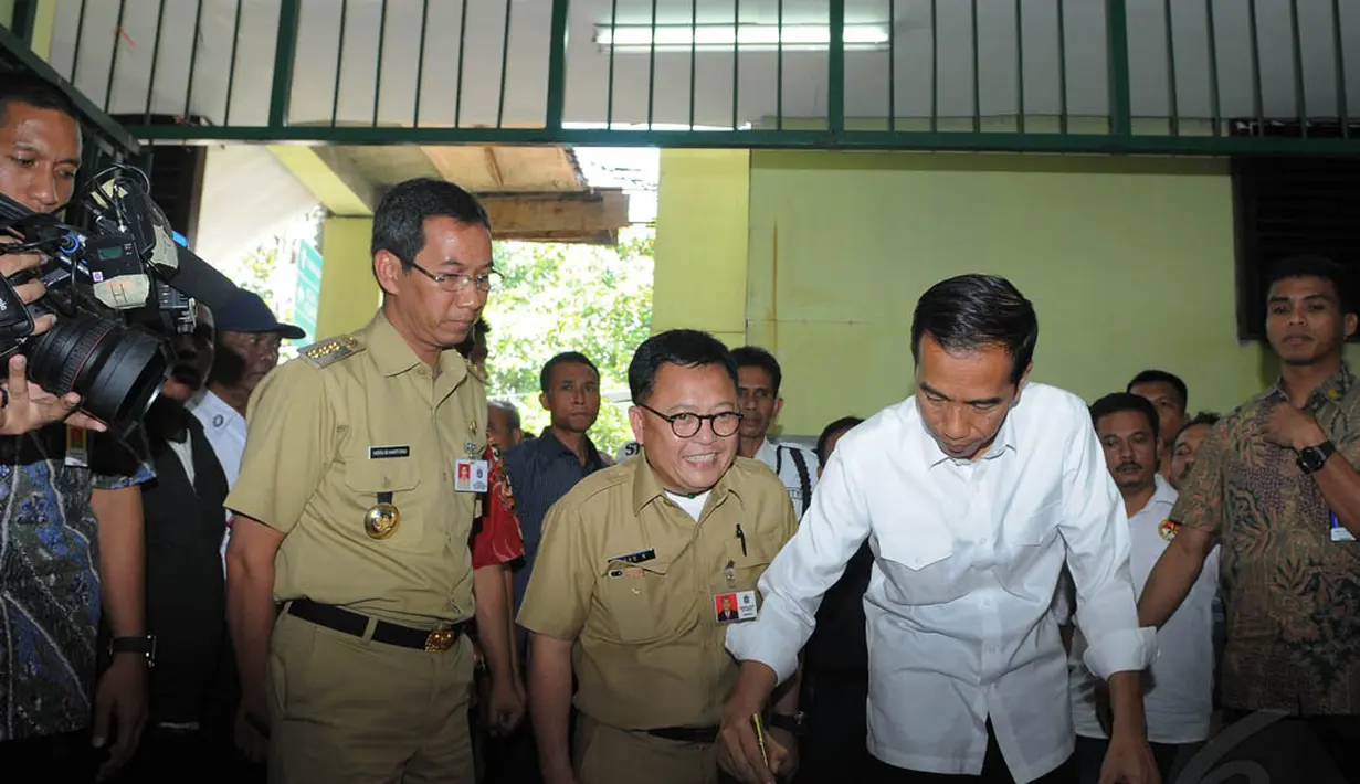 Gubernur DKI Jakarta Joko Widodo (Jokowi) dalam sebuah acara peresmian. (Liputan6.com/Herman Zakharia)