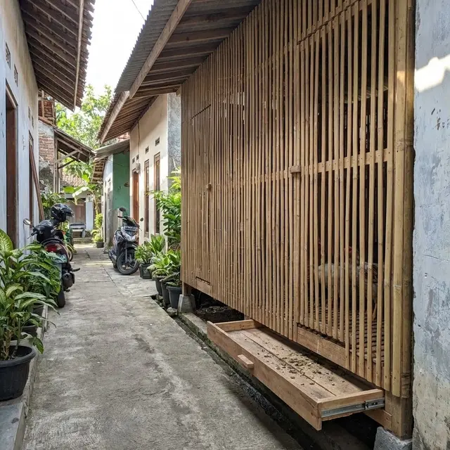 Model Kandang Ayam di Gang Sempit