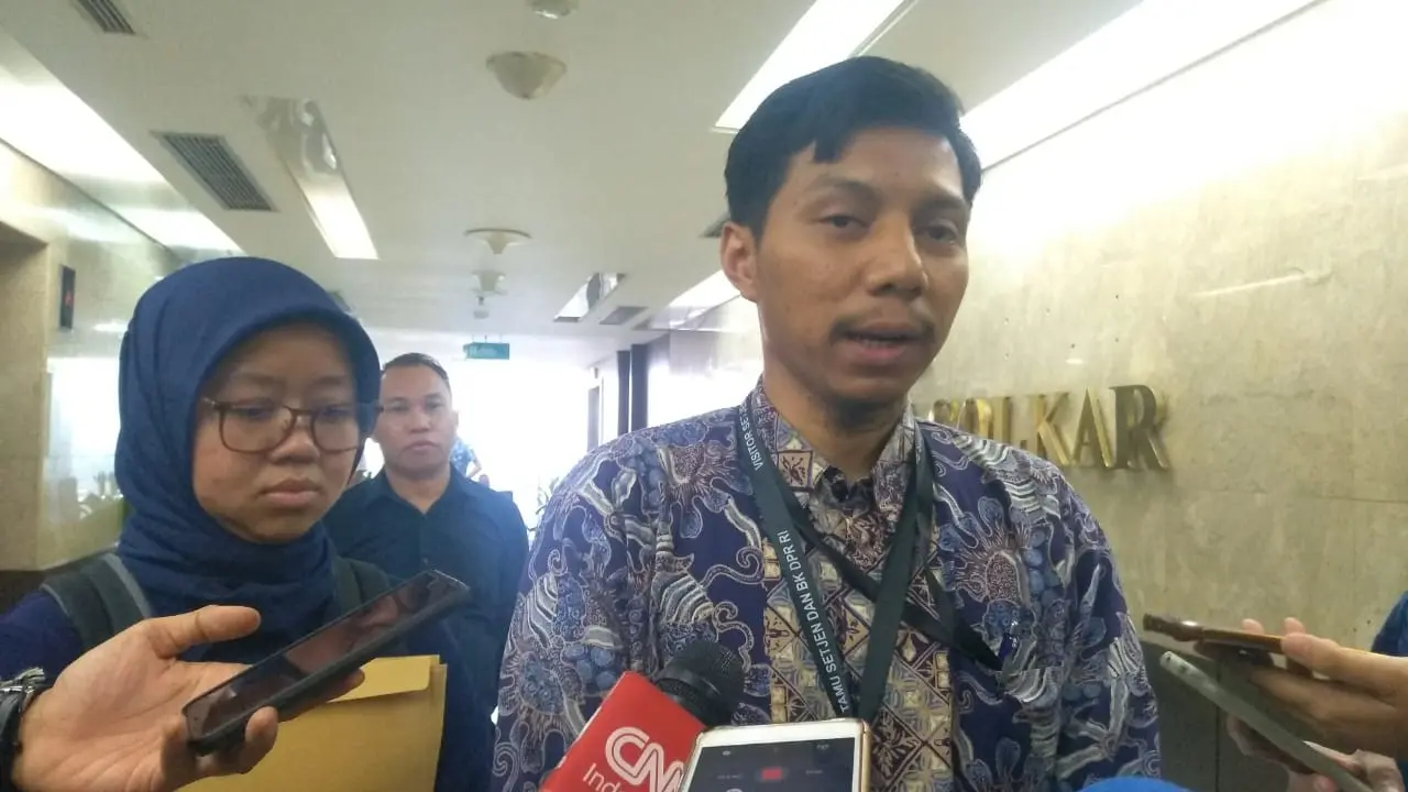 Pegawai Komisi Pemberantasan Korupsi (KPK) Zulfadhli Nasution, mendatangi Gedung DPR, Senayan, Jakarta Pusat, Selasa (10/9/2019).