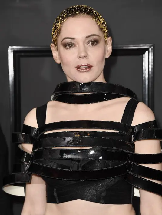 Seorang pengacara kriminal pernah mengatakan pada Rose bahwa aktris cantik itu tak akan pernah bisa menang dalam melawan produser berusia 65 tahun. Dan masalahnya pun tak ditangani pengacara itu. (AFP/Frazer Harrison)