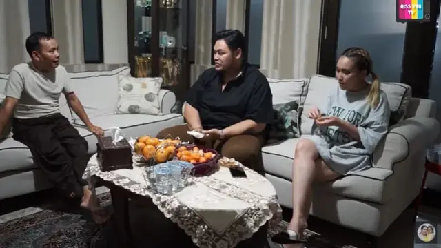 Ayu Ting Ting - Ivan Gunawan (Foto: YouTube)