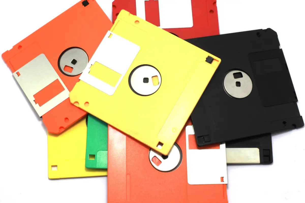 Yang Sudah Mapan di Era 90an, Ingatkah Kamu dengan Teknologi Ini?