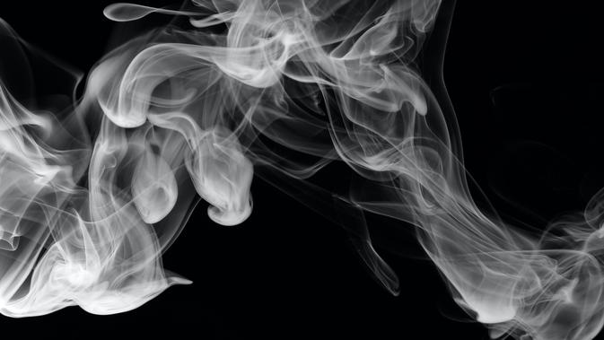 Ilustrasi asap rokok | dok. Pascal Unsplash
