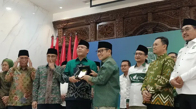 Ketua Umum Partai Kebangkitan Bangsa (PKB) Muhaimin Iskandar alias Cak Imin menerima kunjungan Plt Ketua Umum PPP Muhamad Mardiono, di Kantor DPP PKB, Jakarta, Senin (29/4/2024) sore. (Tim News)