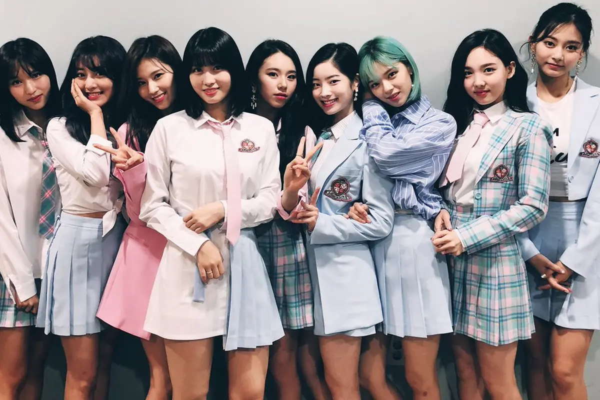 [Bintang] TWICE