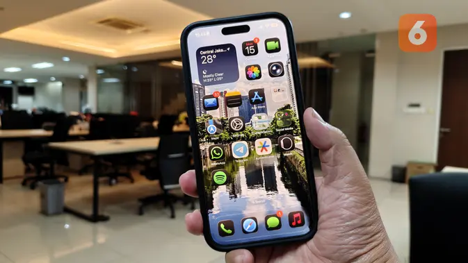 <p>Update iOS 26 Sudah Tersedia, Cek iPhone Kamu Masih Dapat Update atau Tidak. (Liputan6.com/ Yuslianson)</p>
