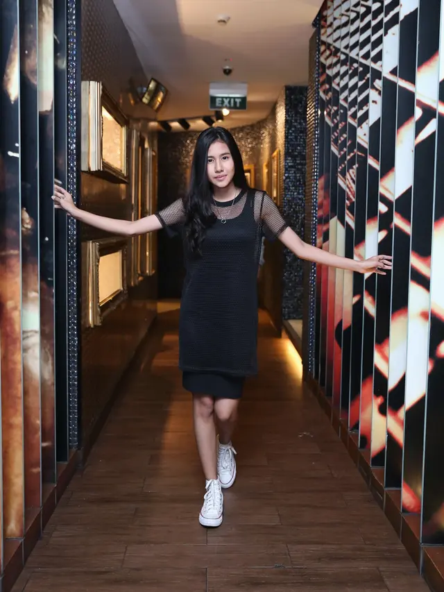 [Bintang] Shenina Cinnamon